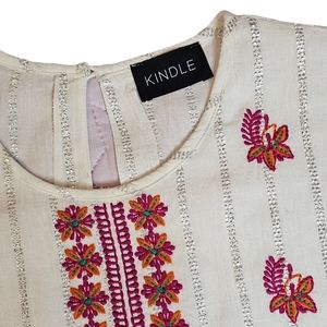 KINDLE Embroidered Top Size Large